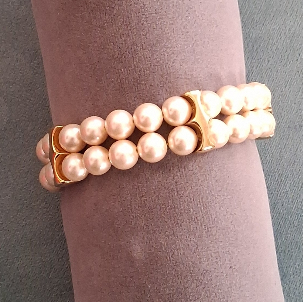 Vtg NAPIER Faux Pearl Bracelet with Gold Accents
